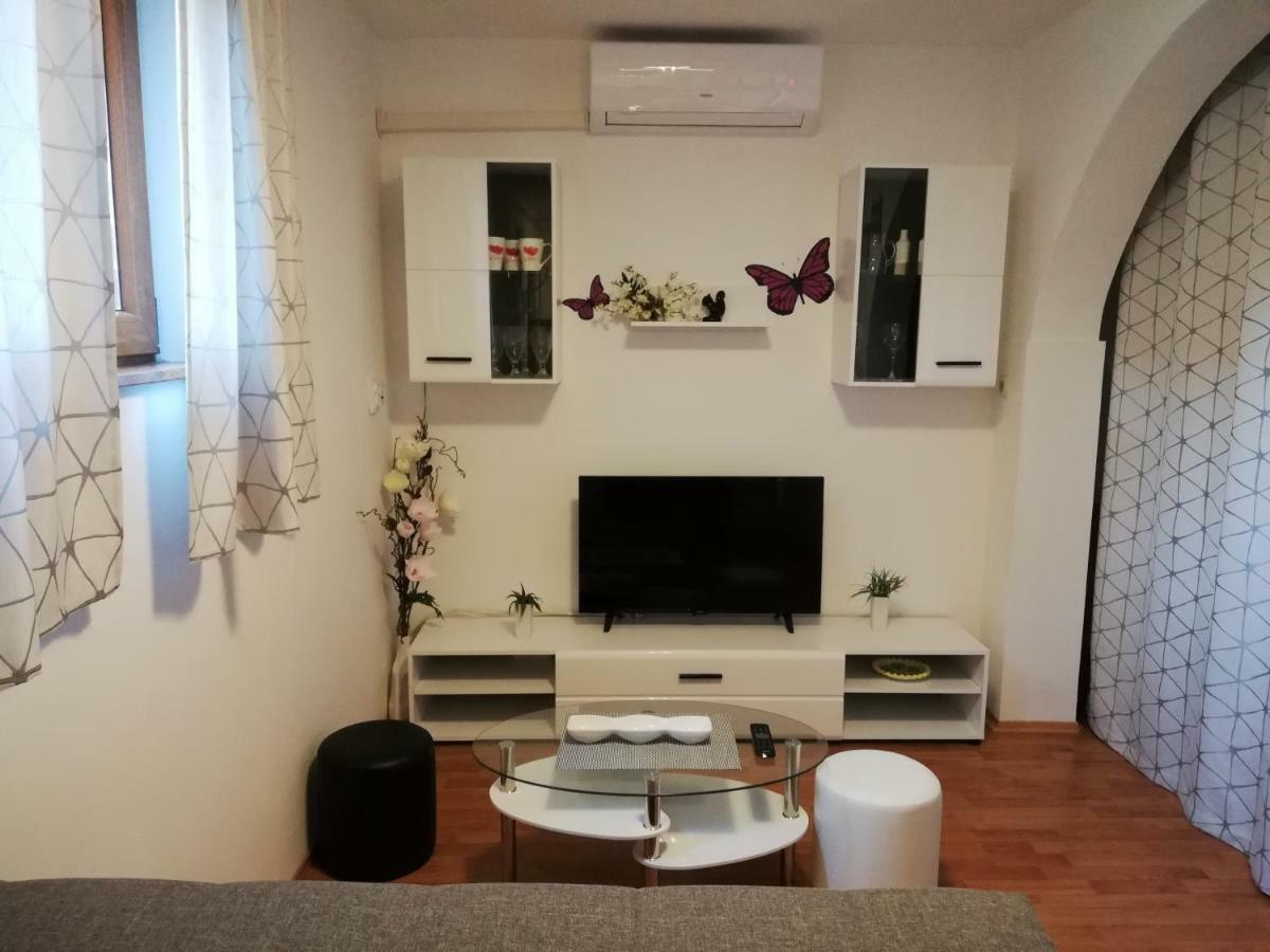 Apartment Zdravko Štinjan Εξωτερικό φωτογραφία